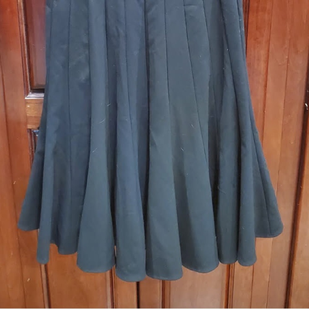 Calvin Klein Black Knee Length A-Line Dress Sleeveless Classic Quiet Luxury Sz 4 - Picture 4 of 5